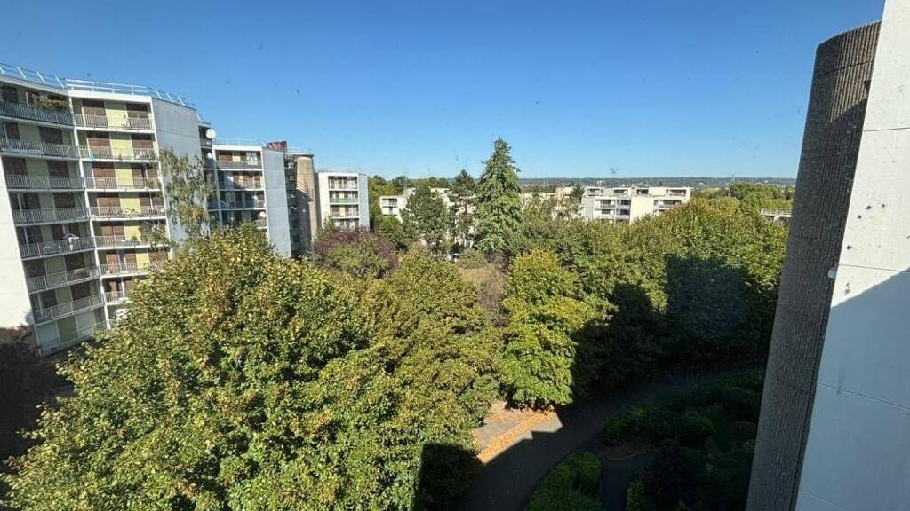 Appartement à vendre 149 000 € 2 pièces 1 chambre 47 m² Étage 5/5 Hôtel de Ville-Bel Air Franconville 95130