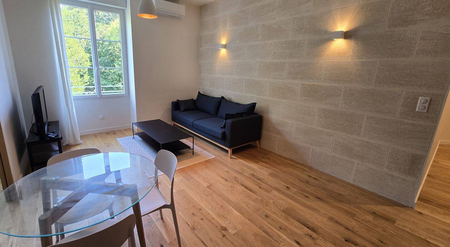 Appartement 2 pièces 43 m² · à Bordeaux · 43 m² · 1 080 €