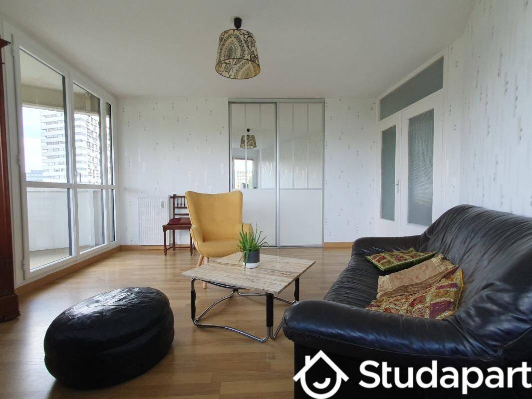 1 pièce 12 m² · à Nantes · 12 m² · 495 €