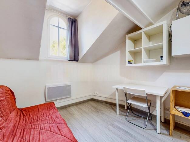 Appartement à louer - logement étudiant 310 € 1 pièce 18 m² 2ème étage Bizillon-Centre Deux Saint-Étienne 42000