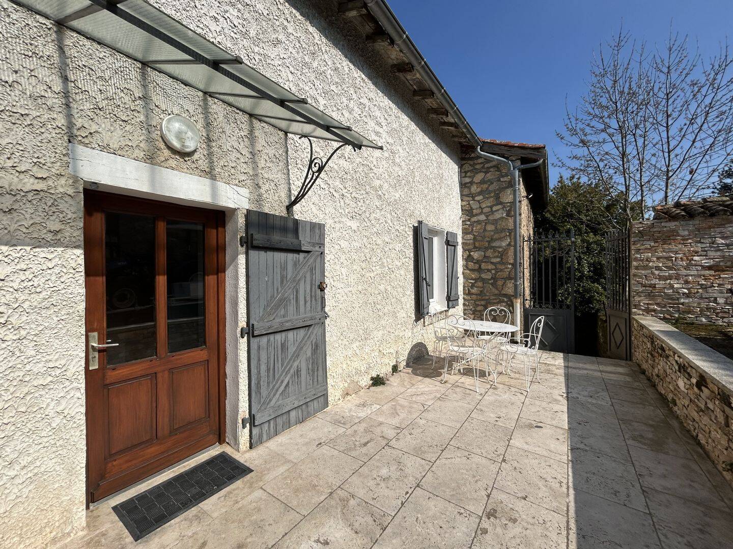 Maison 6 pièces 132 m² · à Thurins · 132 m² · 2 000 €