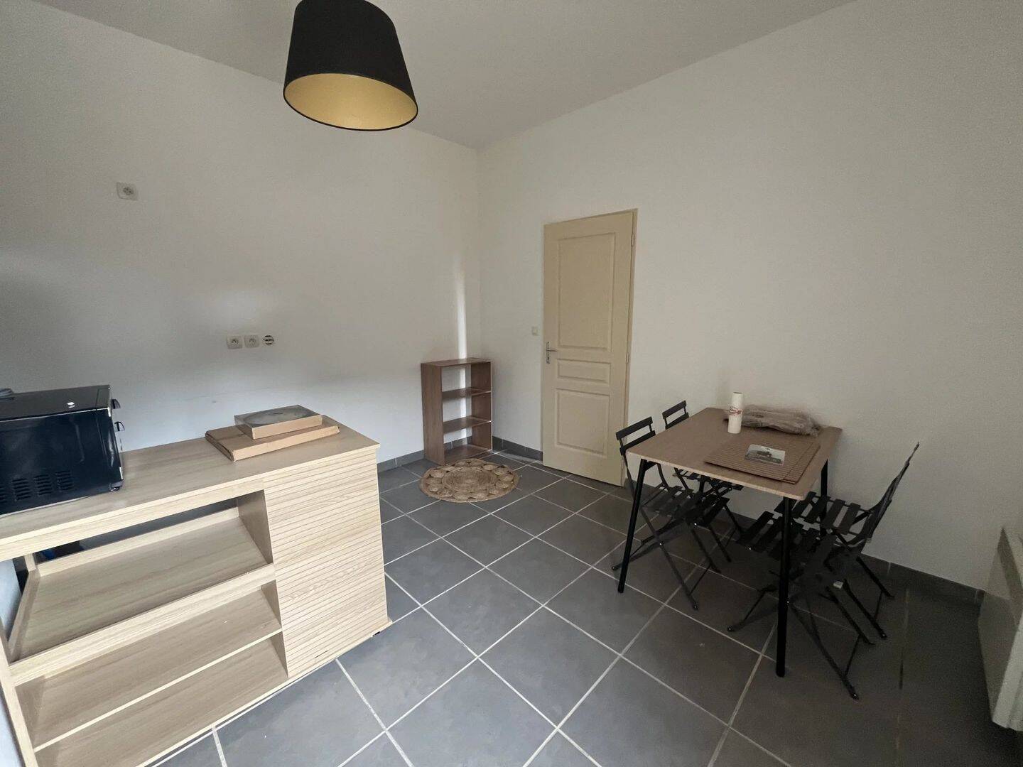Appartement 2 pièces 27 m² · à Nîmes · 27 m² · 500 €/mois