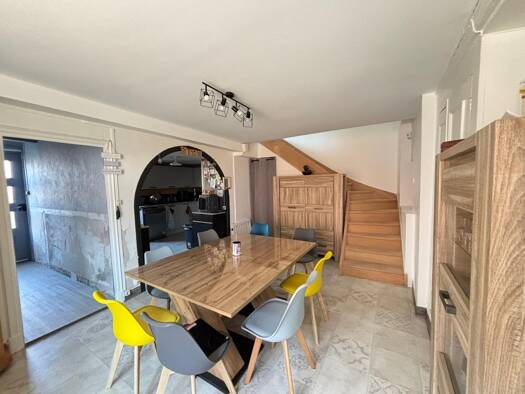 Maison à vendre 185 000 € 6 pièces 2 chambres 120 m² 154 m² de terrain Bâgé-le-Châtel 01380