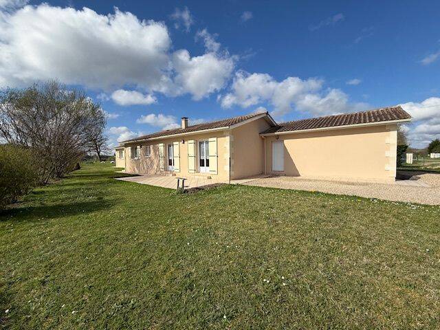 Maison 7 pièces 147 m² · à La Roche-Chalais · 147 m² · 243 000 €
