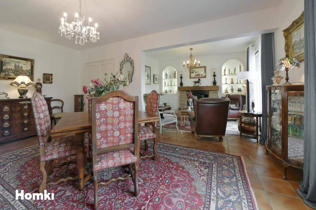Maison 9 pièces 257 m² · à Mayenne · 257 m² · 419 900 €