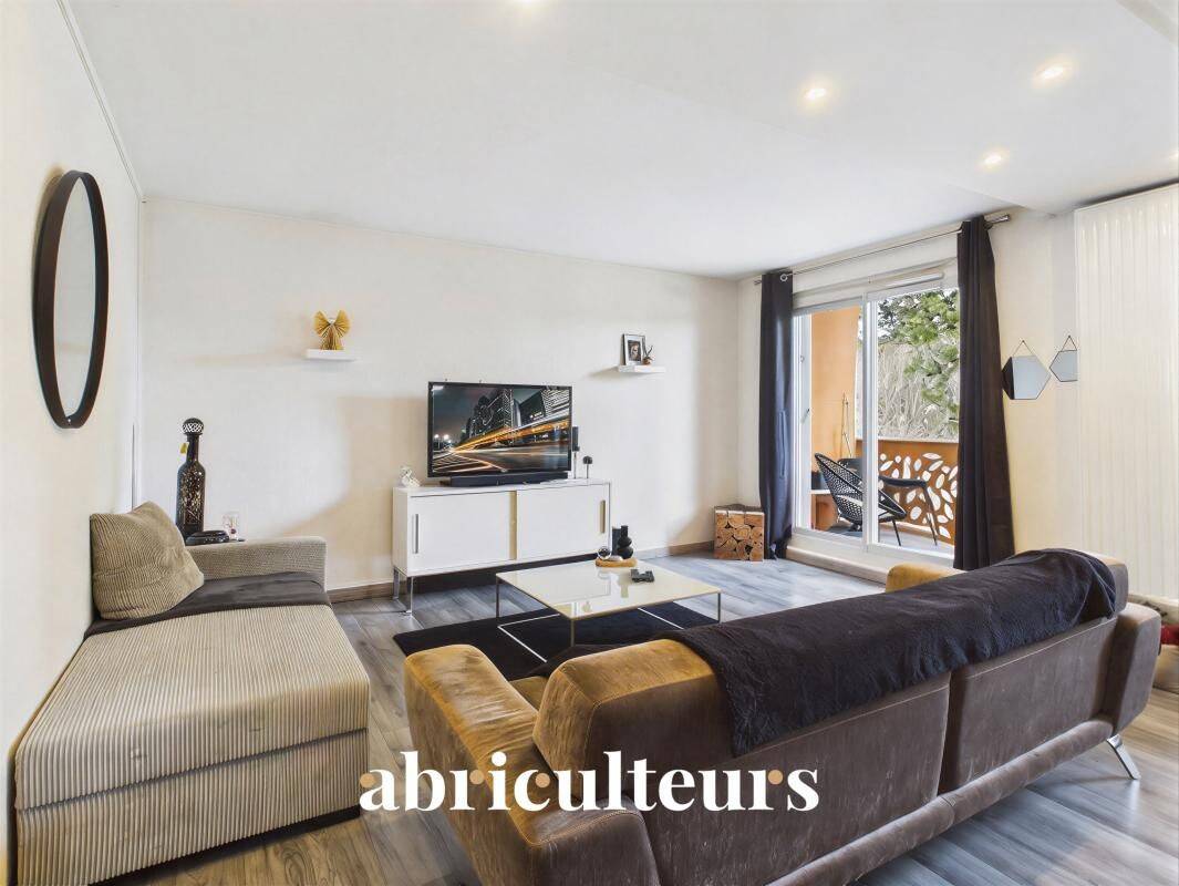 Appartement 3 pièces 69 m² · à Aix-en-Provence · 69 m² · 229 000 €