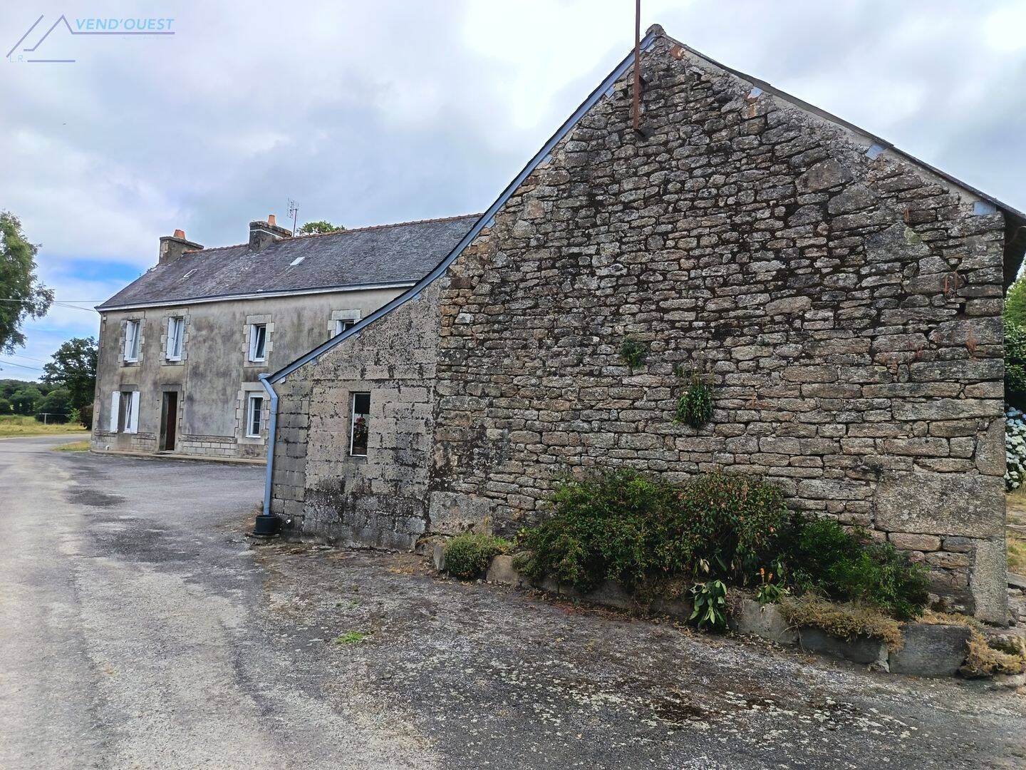 Maison 7 pièces 200 m² · à Guiscriff · 200 m² · 140 980 €