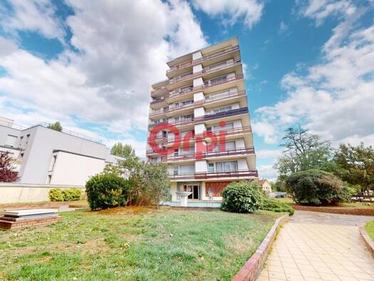 Appartement à vendre 116 000 € 1 pièce 31,8 m² 3ème étage Livry-Gargan 93190