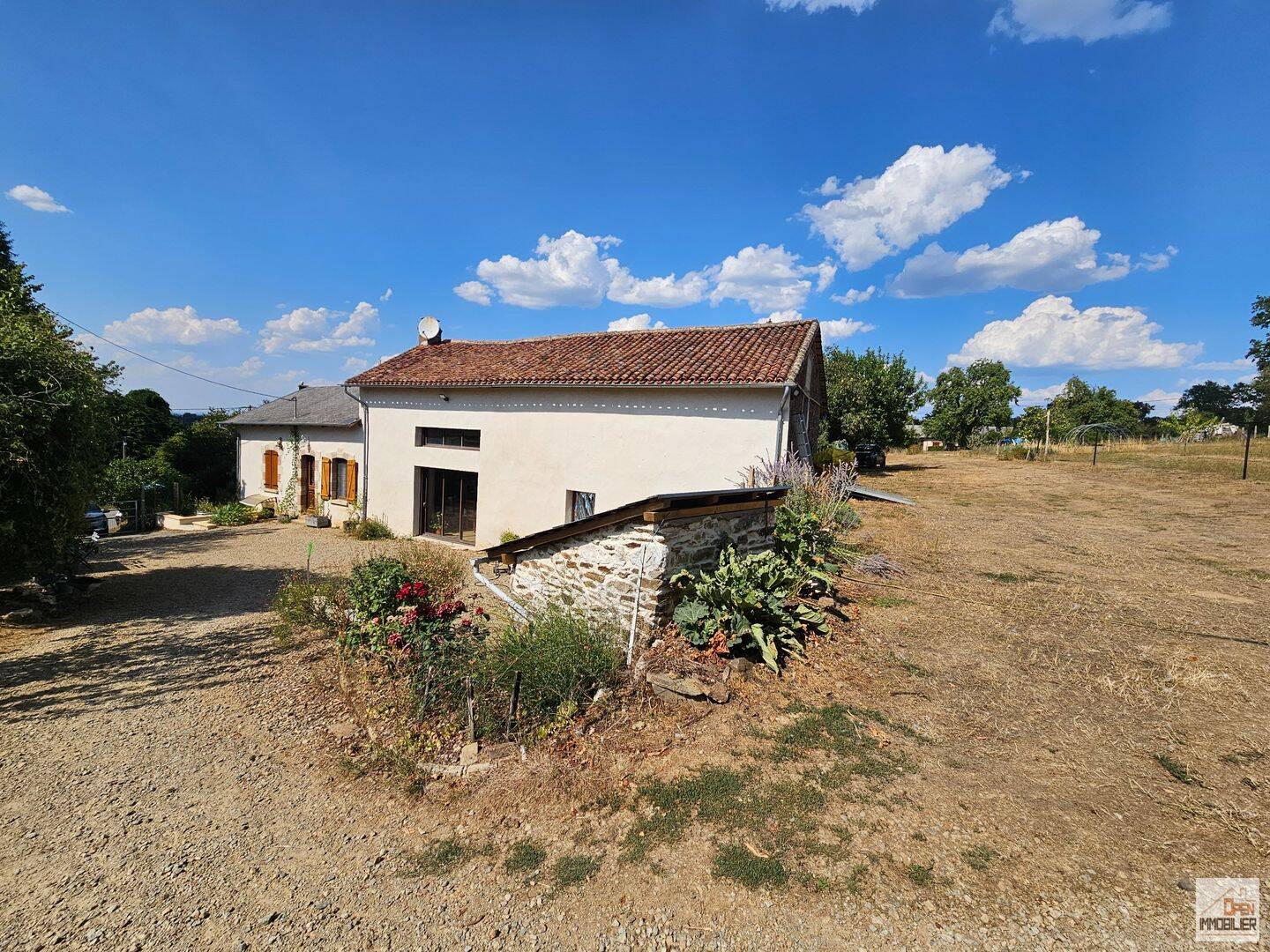 Maison 4 pièces 95 m² · à Châteauneuf-la-Forêt · 95 m² · 145 000 €