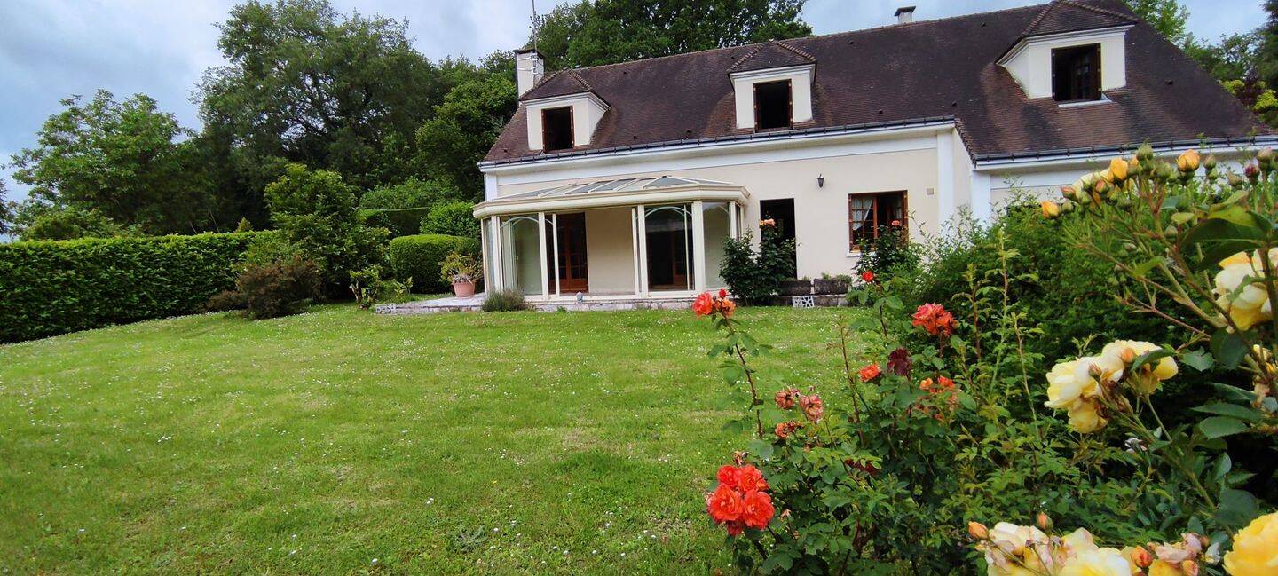 Maison 8 pièces 201 m² · à Langeais · 201 m² · 350 000 €