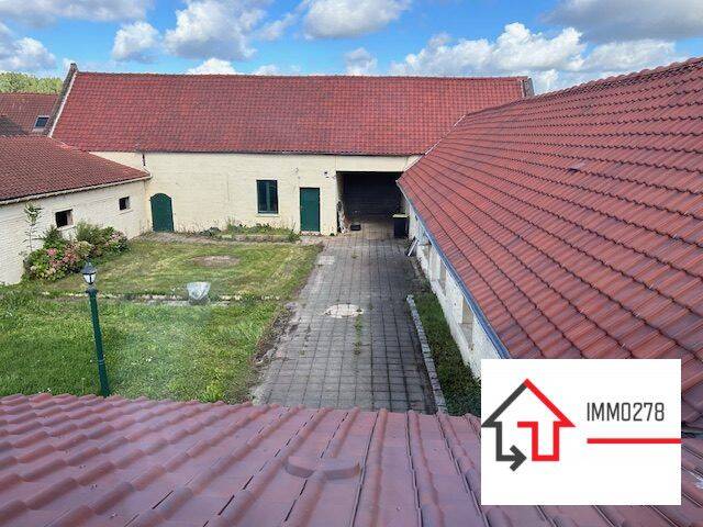 Maison 9 pièces 250 m² · à Roquetoire · 250 m² · 432 000 €