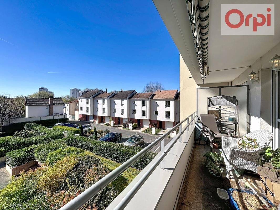 Appartement 3 pièces 64 m² · à Choisy-le-Roi · 64,1 m² · 250 000 €