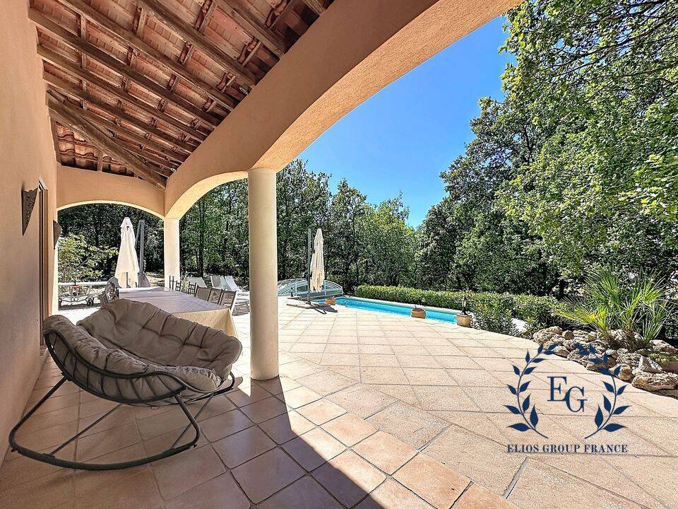 Maison 4 pièces 145 m² · à Besse-sur-Issole · 145 m² · 649 900 €