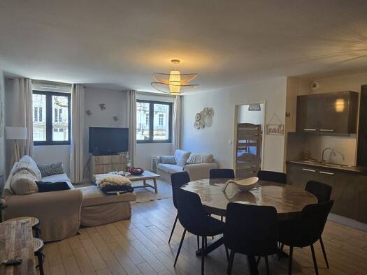 Appartement à vendre 372 000 € 4 pièces 3 chambres 91 m² 1er étage Bagnères-de-Luchon 31110