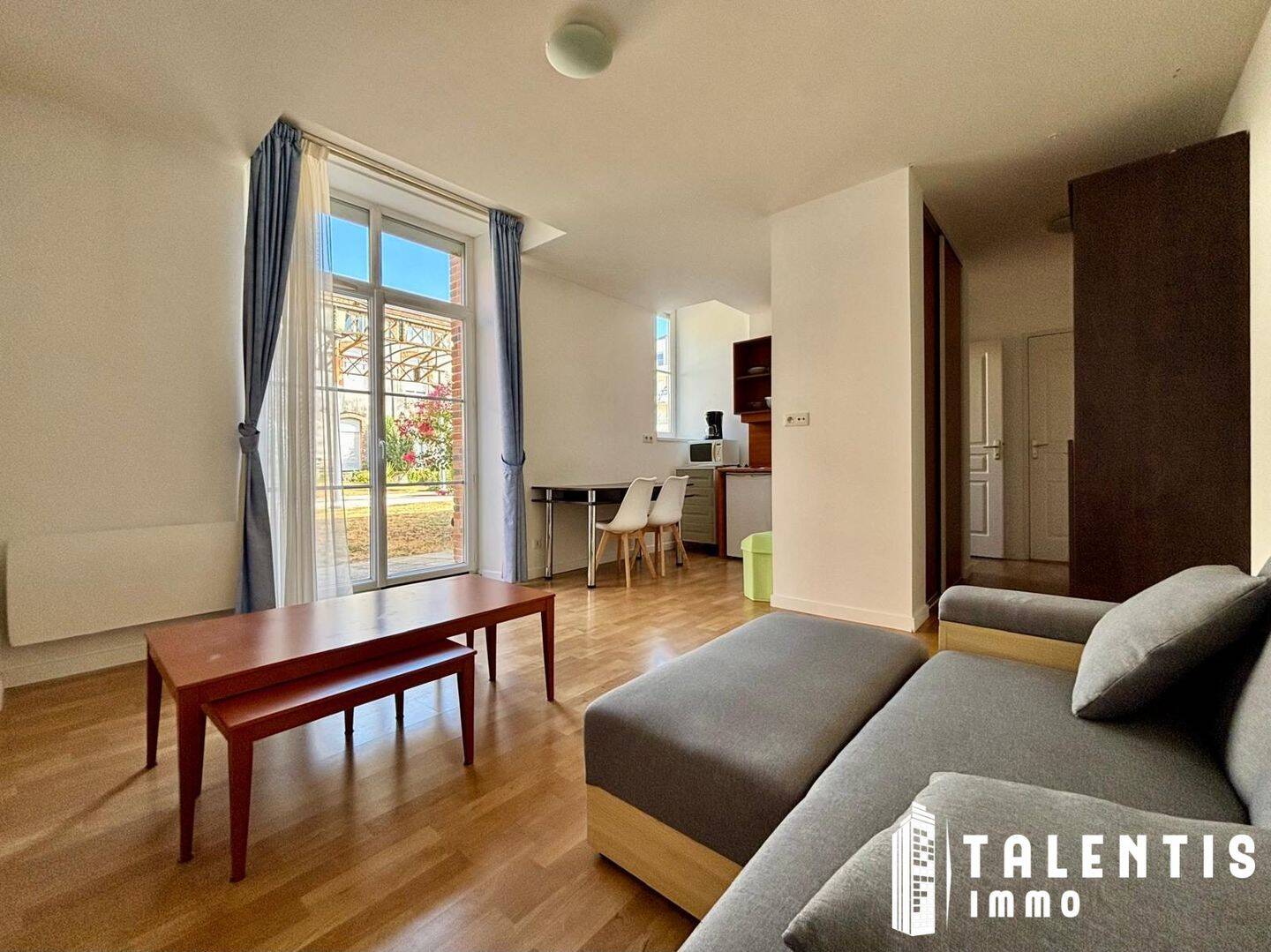 Appartement 1 pièce 27 m² · à Vertou · 26,6 m² · 484 €