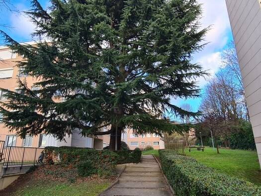 Appartement à louer 1 250 € 3 pièces 2 chambres 70 m² Bois de l'Étoile Gagny 93220