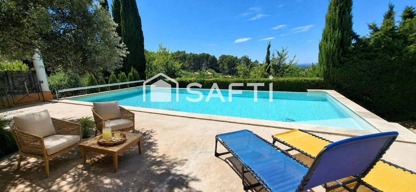 Maison 8 pièces 187 m² · à Pernes-les-Fontaines · 187 m² · 580 000 €