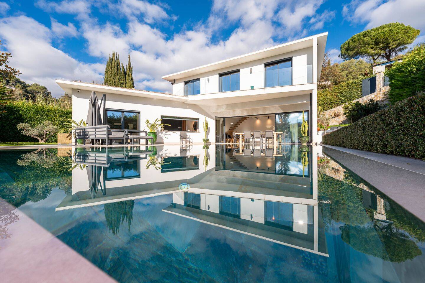 Maison 5 pièces 230 m² · à Saint-Paul-de-Vence · 230 m² · 2 490 000 €
