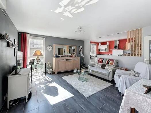 Appartement à louer 1 690 € 4 pièces 3 chambres 85 m² Étage 1/3 Bois de la Grille Guyancourt 78280