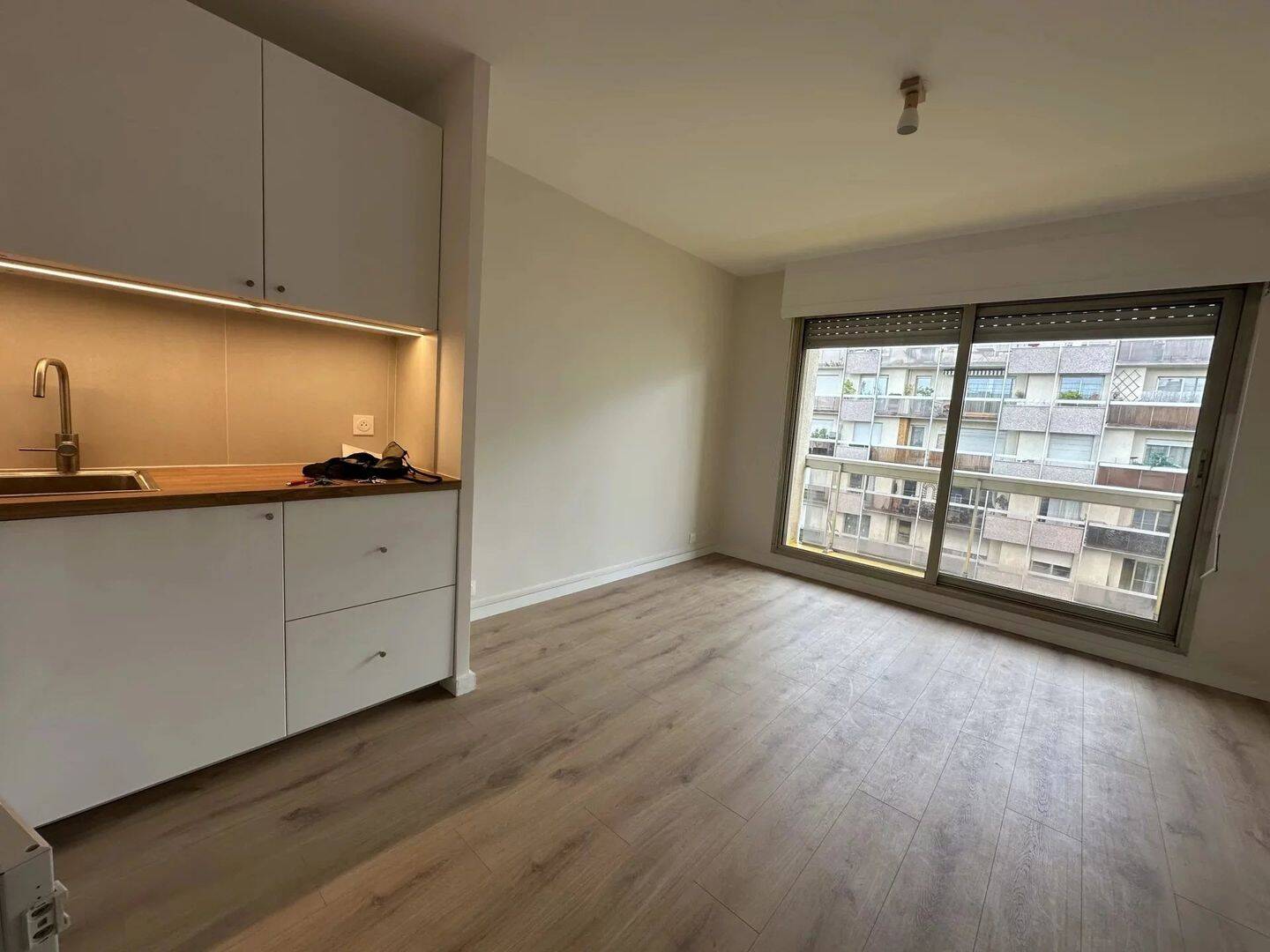 Appartement 1 pièce 25 m² · à Le Kremlin-Bicêtre · 24,7 m² · 900 €