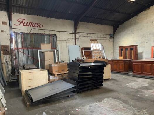 Entrepôt à louer 1 400 € 130 m² d'espace de stockage Castillon-du-Gard 30210