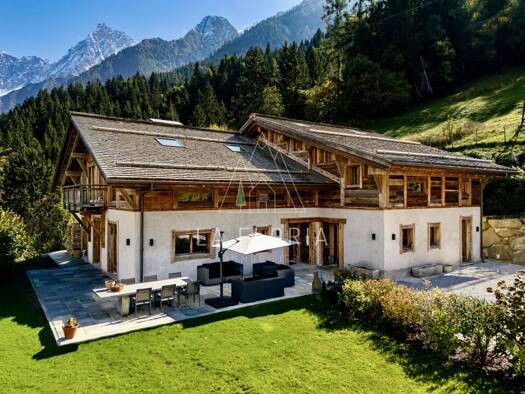 Chalet à vendre 4 800 000 € 10 pièces 5 chambres 476 m² 19 200 m² de terrain Les Houches 74310