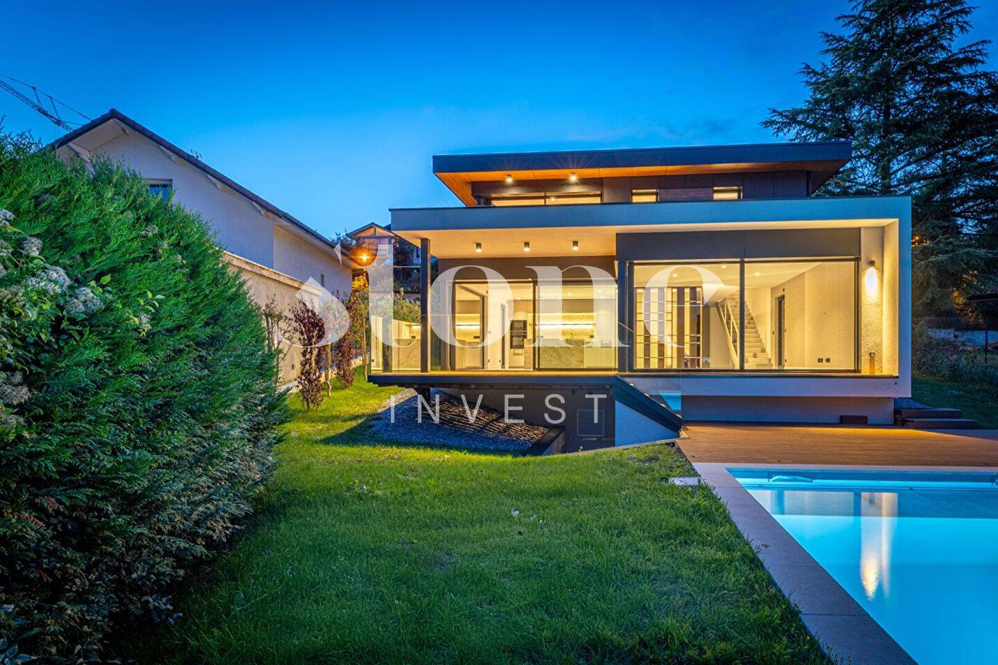 Maison 5 pièces 136 m² · à Annecy · 136 m² · 2 200 000 €