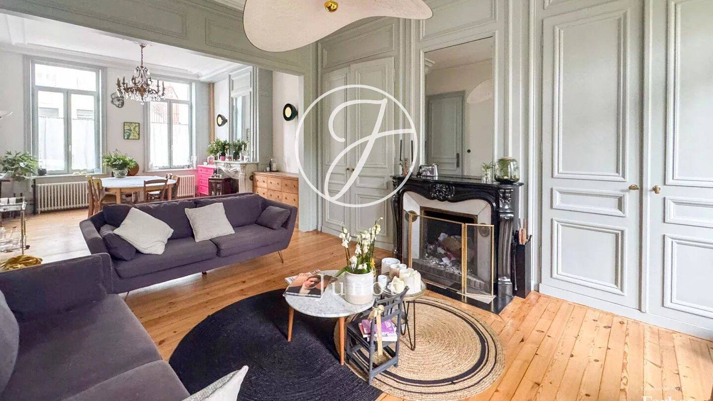 Maison 7 pièces 220 m² · à Lille · 220,3 m² · 1 150 000 €