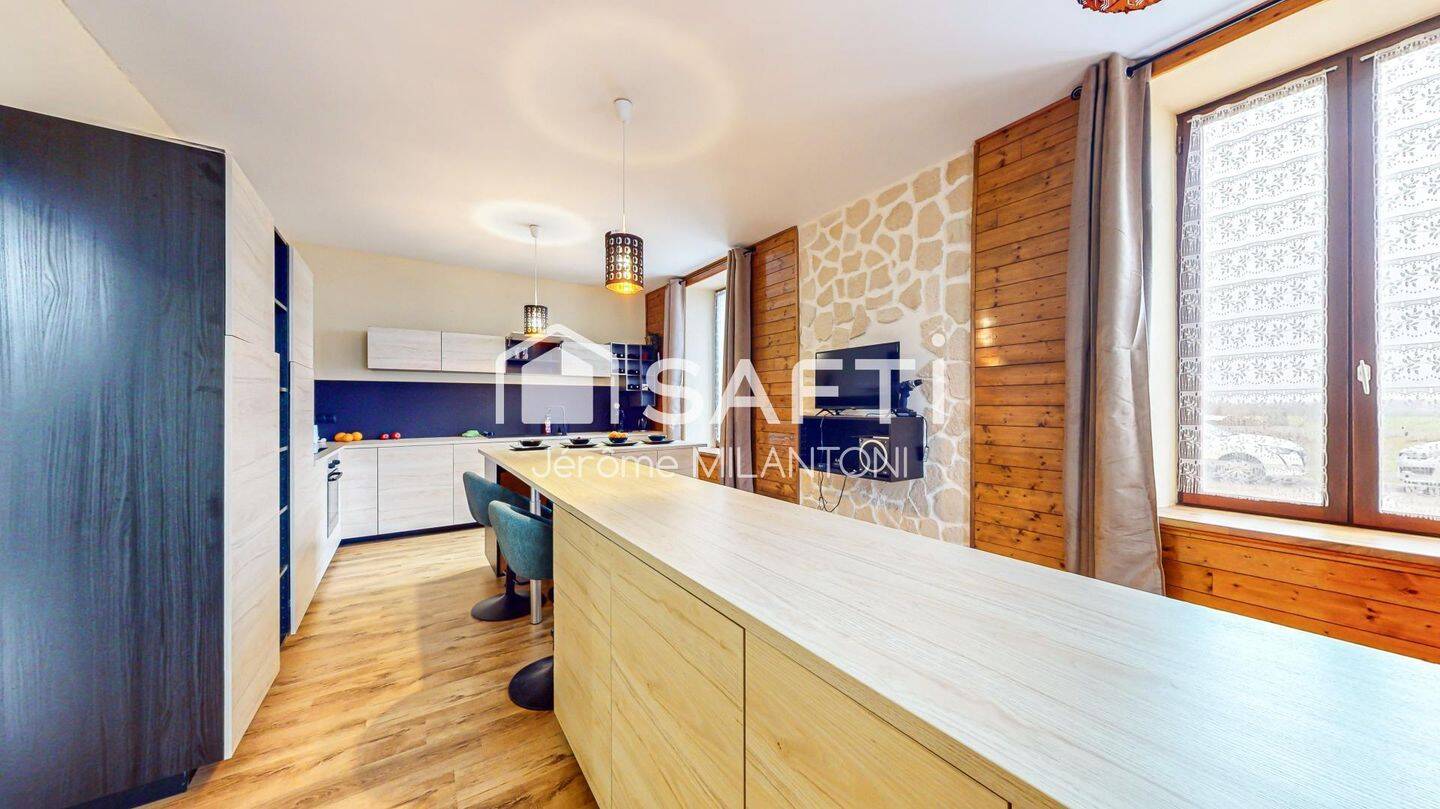 Maison 10 pièces 311 m² · à Pont-A-Mousson · 311 m² · 274 000 €