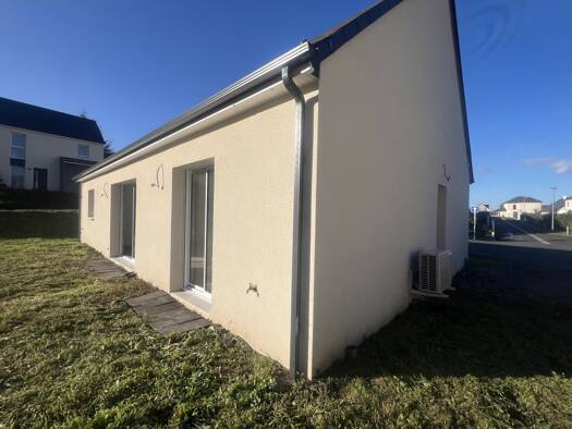 Maison de plain-pied à vendre 288 750 € 3 pièces 2 chambres 86,1 m² 417 m² de terrain Ouest Ville Ballan-Miré 37510