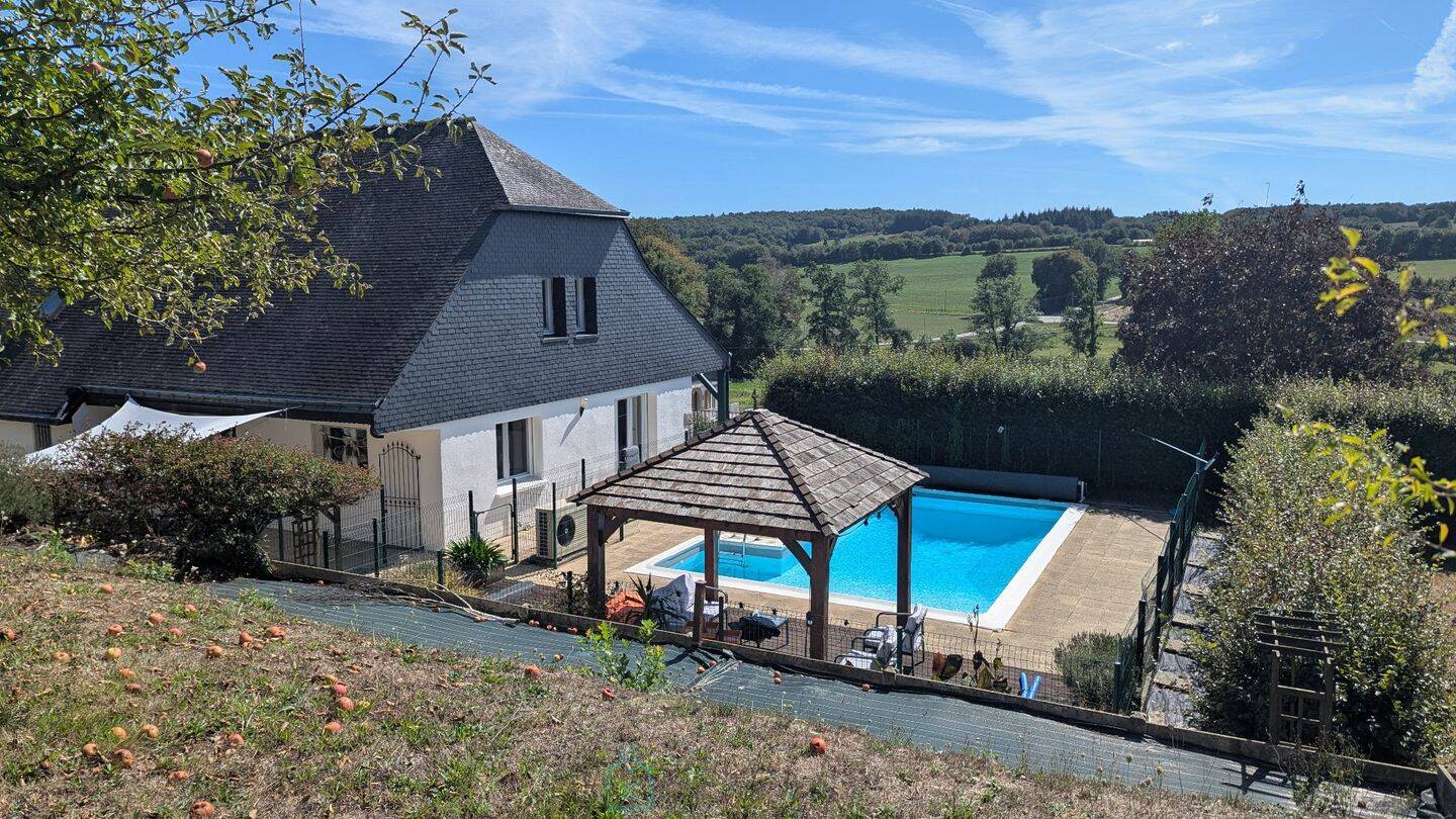 Maison 10 pièces 205 m² · à Baud · 205 m² · 465 000 €