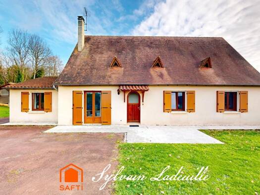 Maison de plain-pied à vendre 335 000 € 5 pièces 4 chambres 120 m² 2 660 m² de terrain Meyrals 24220