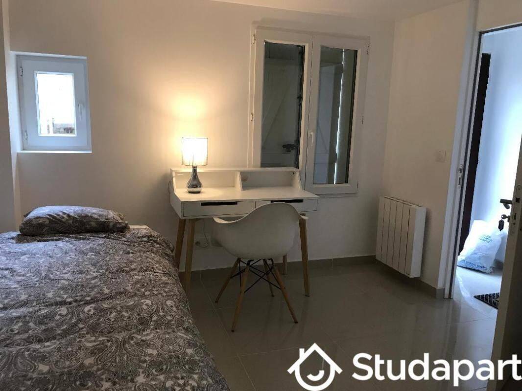 1 pièce 14 m² · à Massy · 14 m² · 750 €