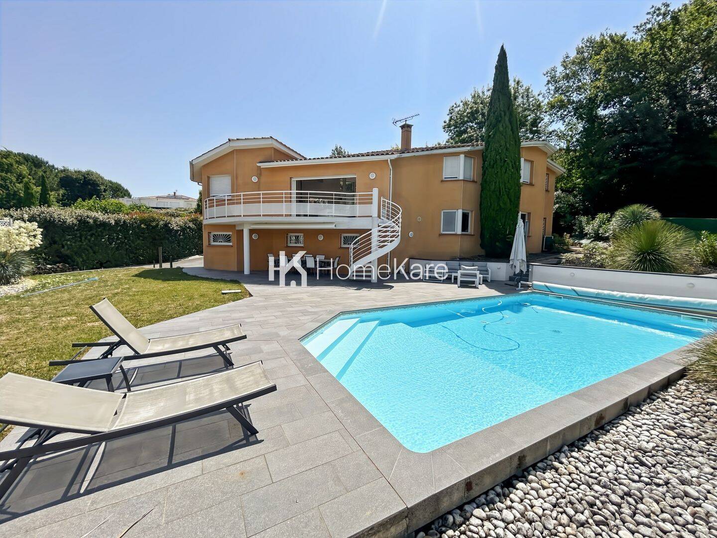 Maison 7 pièces 185 m² · à Montaigut-sur-Save · 185 m² · 529 000 €