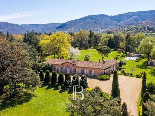 Maison de plain-pied à vendre 850 000 € 10 pièces 5 chambres 307 m² 22 465 m² de terrain Fayole Castres 81100