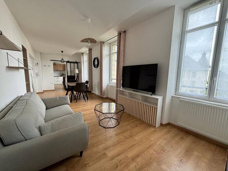 Appartement à louer 800 € 2 pièces 1 chambre 53,2 m² Étage 2/4 La Guérinière Caen 14000