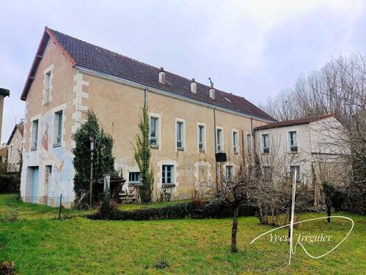 Maison à vendre 361 700 € 7 pièces 3 chambres 406 m² 2 557 m² de terrain Montrésor 37460