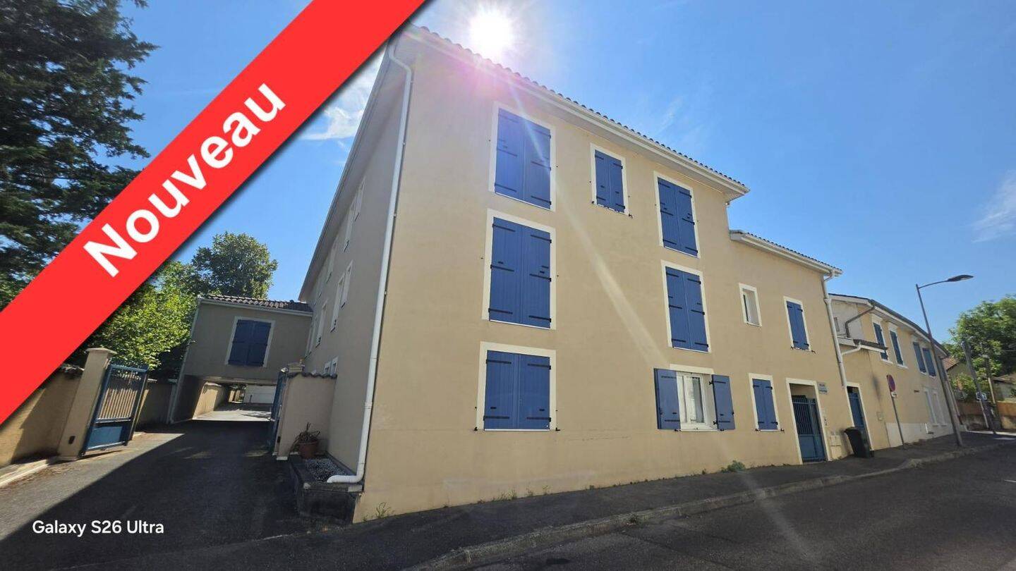 Appartement 1 pièce 28 m² · à Décines-Charpieu · 27,6 m² · 131 000 €
