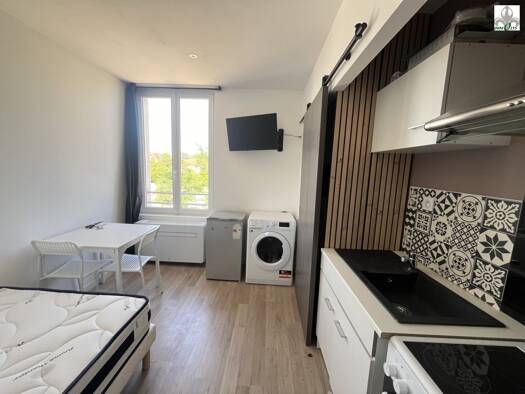 Appartement à louer 430 € 1 pièce 12,5 m² Étage 2/2 Colbert-Gare-Colombiere Beaune 21200