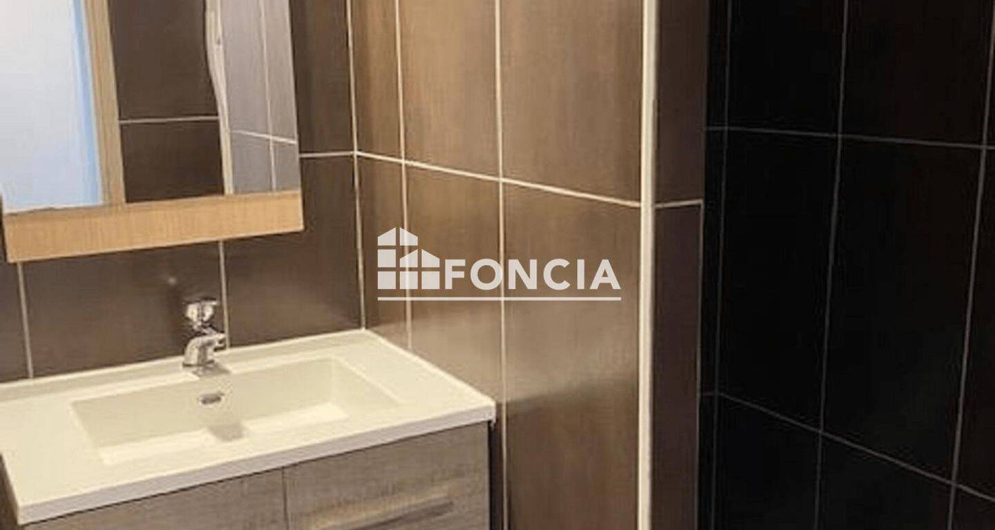 Appartement 1 pièce 19 m² · à Le Pontet · 18,7 m² · 380 €