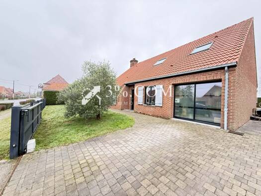 Maison à vendre 425 000 € 5 pièces 4 chambres 142 m² 940 m² de terrain Tourmignies 59551