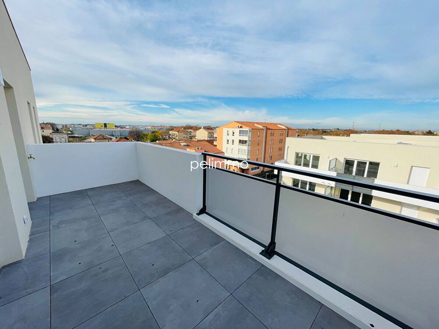 Appartement 3 pièces 58 m² · à Miramas · 57,9 m² · 957 €