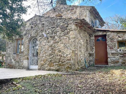 Villa à vendre 459 000 € 6 pièces 5 chambres 180 m² 4 000 m² de terrain Uzès 30700