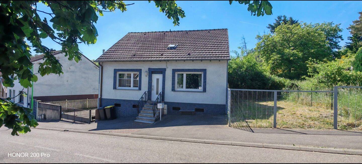 Maison 6 pièces 110 m² · à Petite-Rosselle · 110 m² · 182 000 €