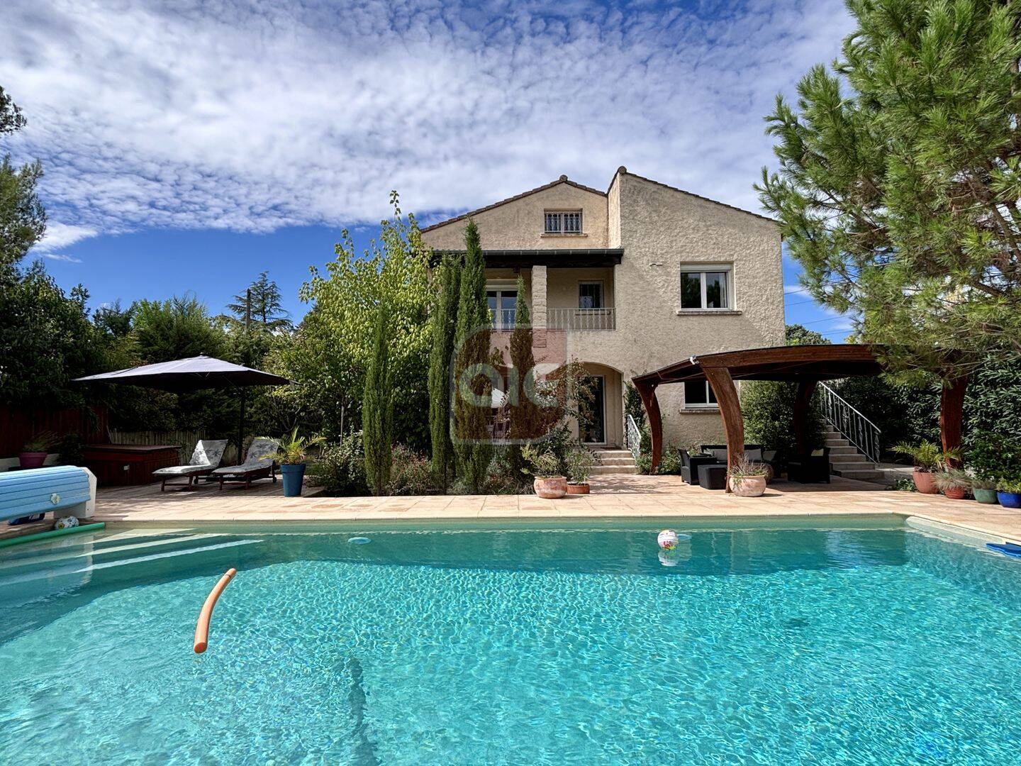 Maison 8 pièces 278 m² · à Prades-le-lez · 278 m² · 839 000 €