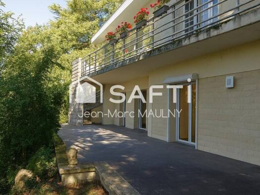 Maison à vendre 354 800 € 8 pièces 5 chambres 190 m² 1 800 m² de terrain La Ferté-Alais 91590