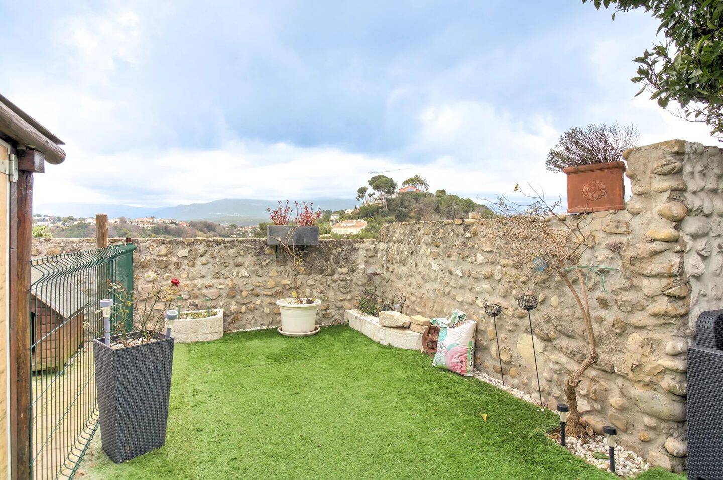 Maison 4 pièces 86 m² · à Cagnes-sur-Mer · 86,4 m² · 480 000 €