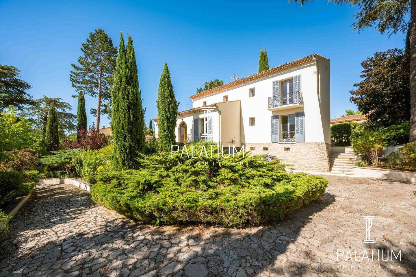 Maison 7 pièces 255 m² · à Gréoux-les-Bains · 255 m² · 1 190 000 €