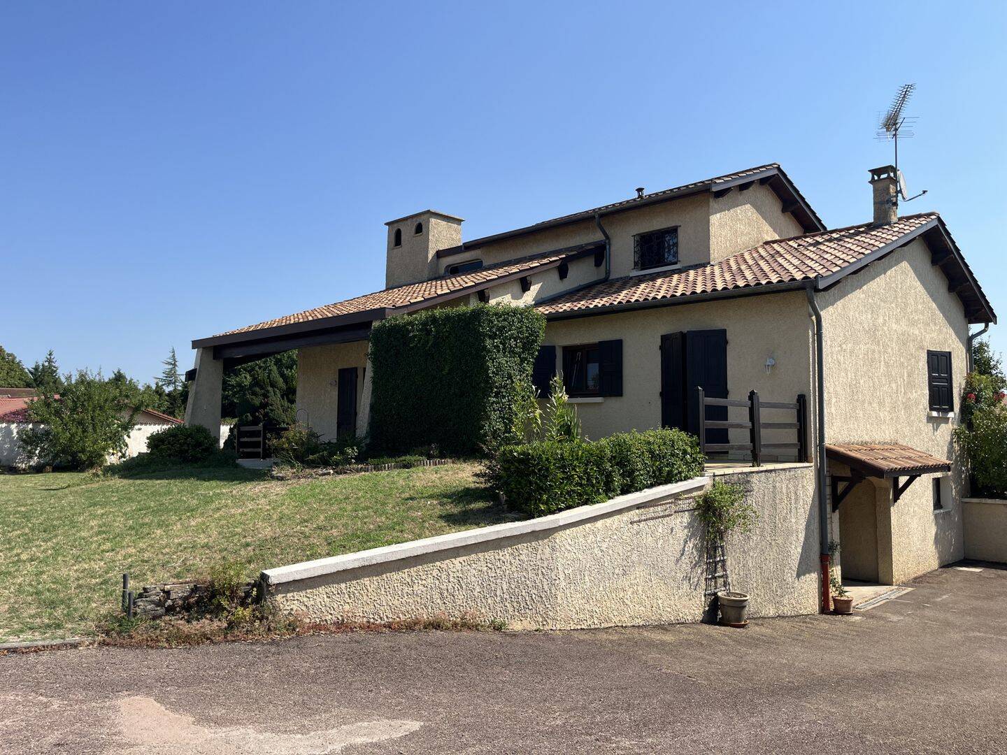 Maison 5 pièces 156 m² · à Saint-Romain-de-Jalionas · 156 m² · 415 000 €