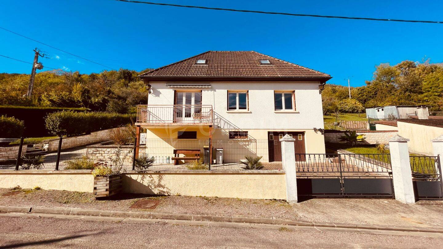 Maison 5 pièces 164 m² · à Junay · 164 m² · 159 000 €